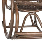 Sedia a dondolo in rattan con struttura laccata