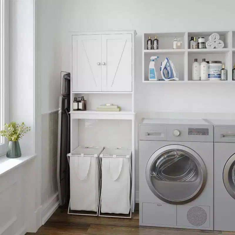 Mobiletto da bagno sopra il WC in stile rustico con ante a chiusura magnetica, ripiano regolabile e ripiano inferiore aperto