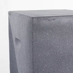 Tavolino d'appoggio quadrato da 20,75" per interni/esterni con finitura in terrazzo