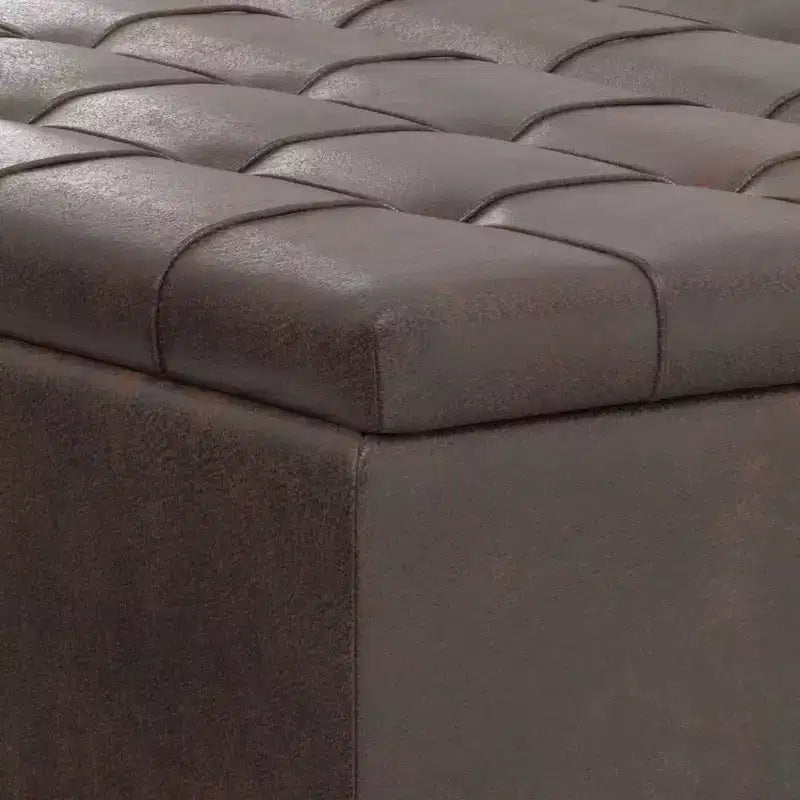 Pouf-contenitore da salotto grande e quadrato