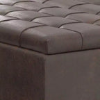 Pouf-contenitore da salotto grande e quadrato