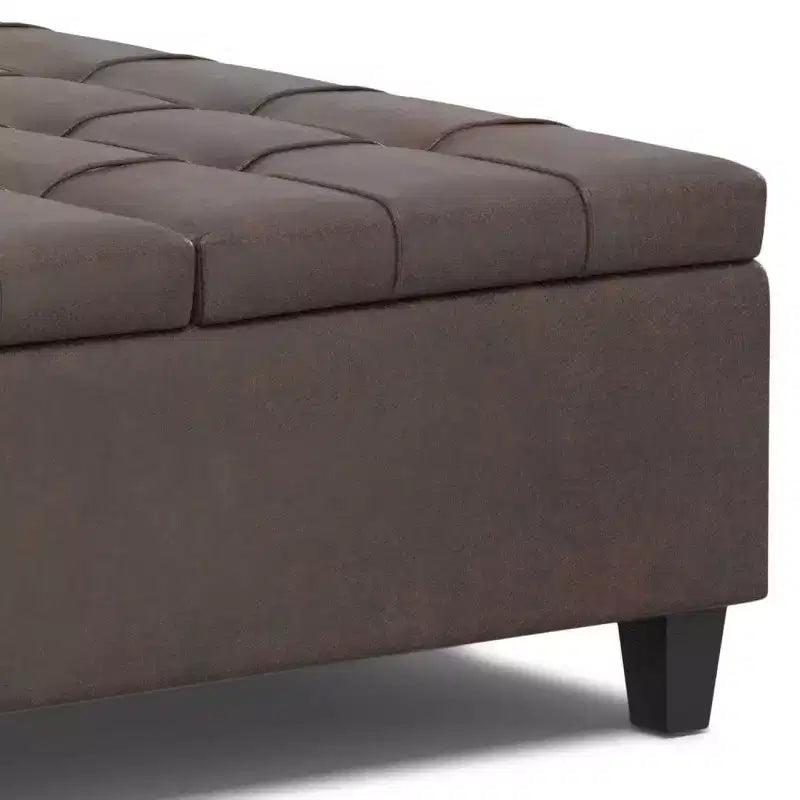 Pouf-contenitore da salotto grande e quadrato