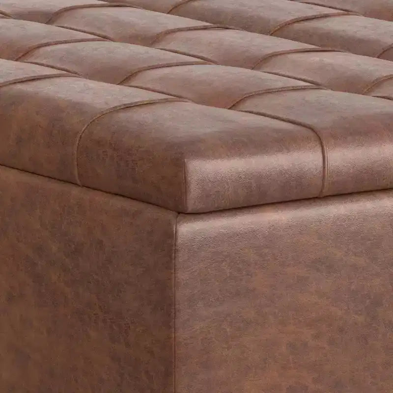 Pouf-contenitore da salotto grande e quadrato