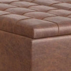 Pouf-contenitore da salotto grande e quadrato